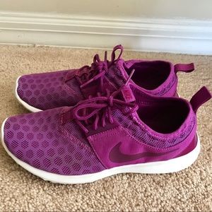 Nike Juvenate Size 7